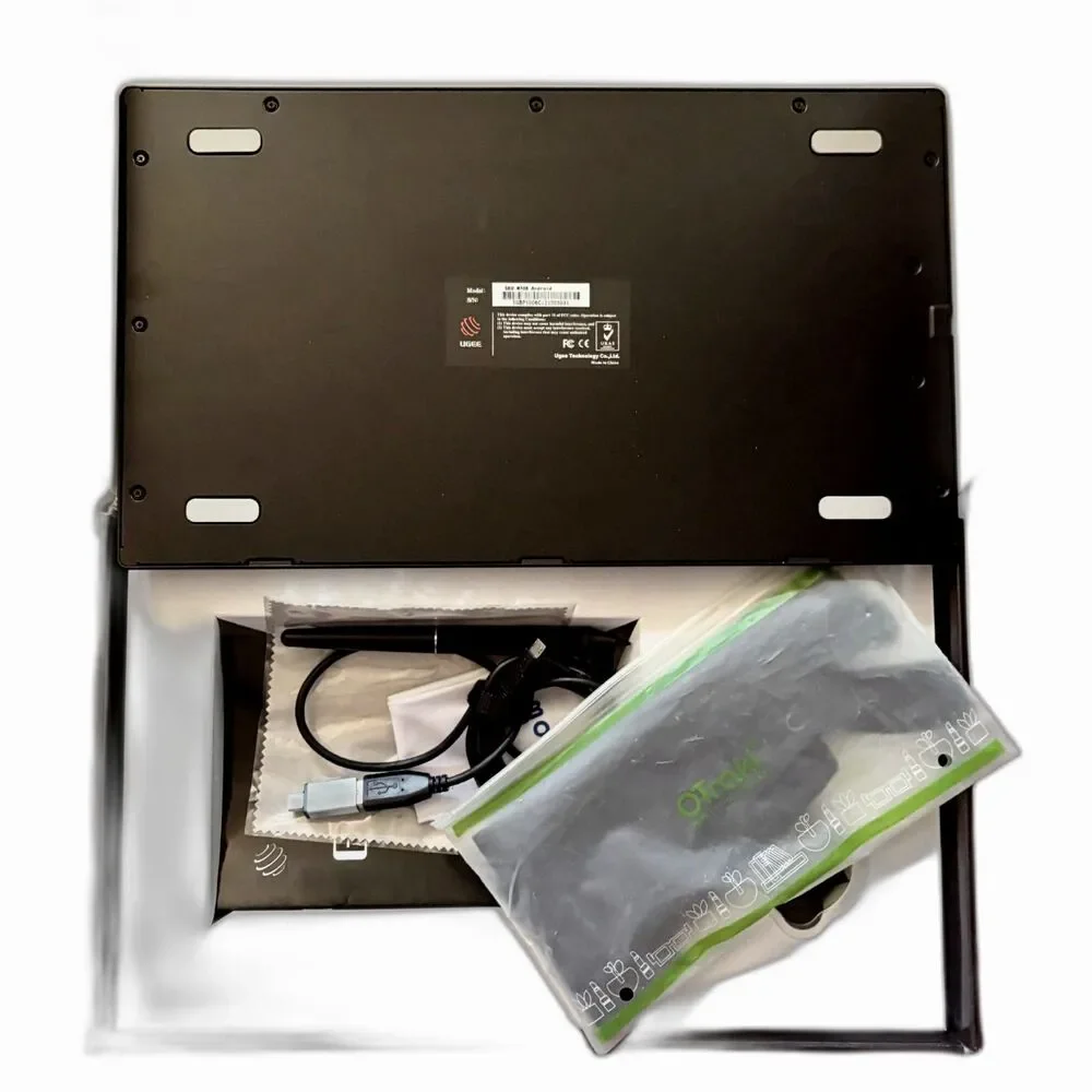 UGEE M780 Graphics Tablet with Extra Accessories - Open Box Never Used